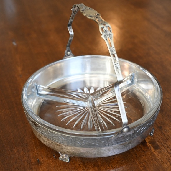 Benedict Period Plate Chinese Chippendale Divided Snack Dish | E.P.N.S. B.M.M. - Picture 5 of 10